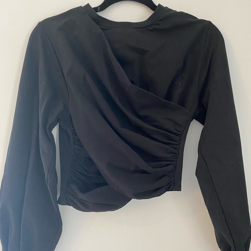 Missguided cropped cross shirt w balloon sleeves